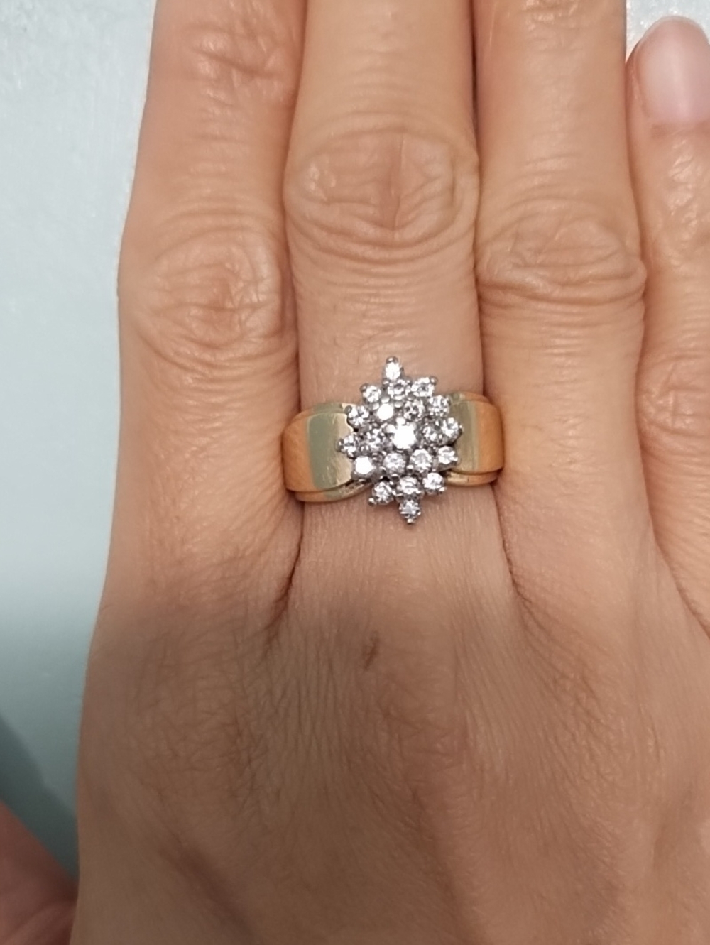 14kt gold diamond ring